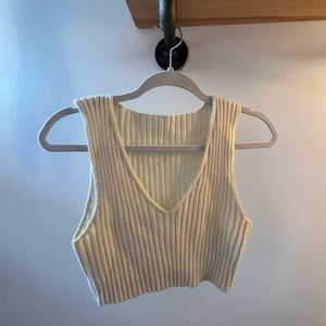 Cream ribbed crop top!
